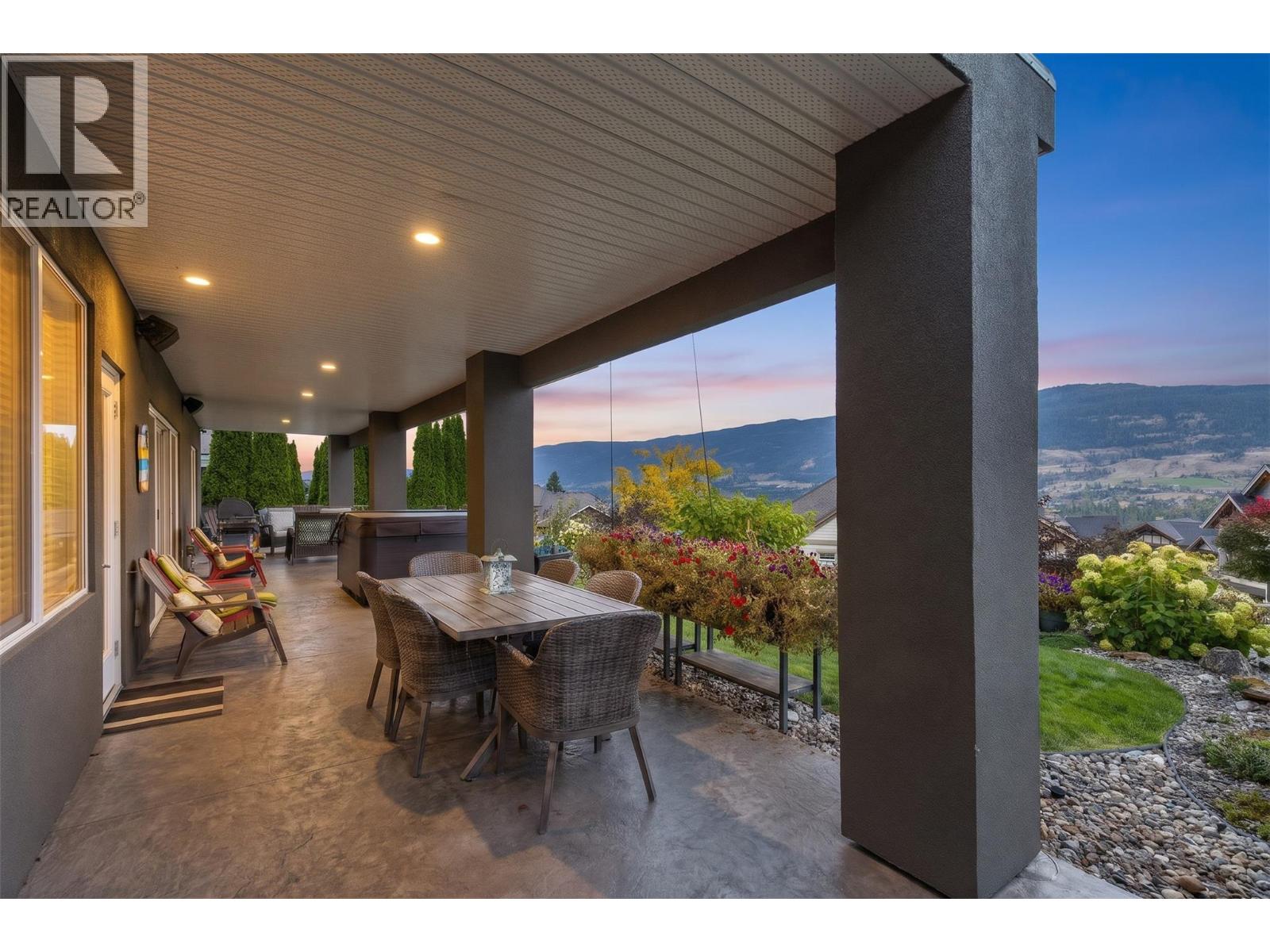  13071 East Ridge Drive, Lake Country