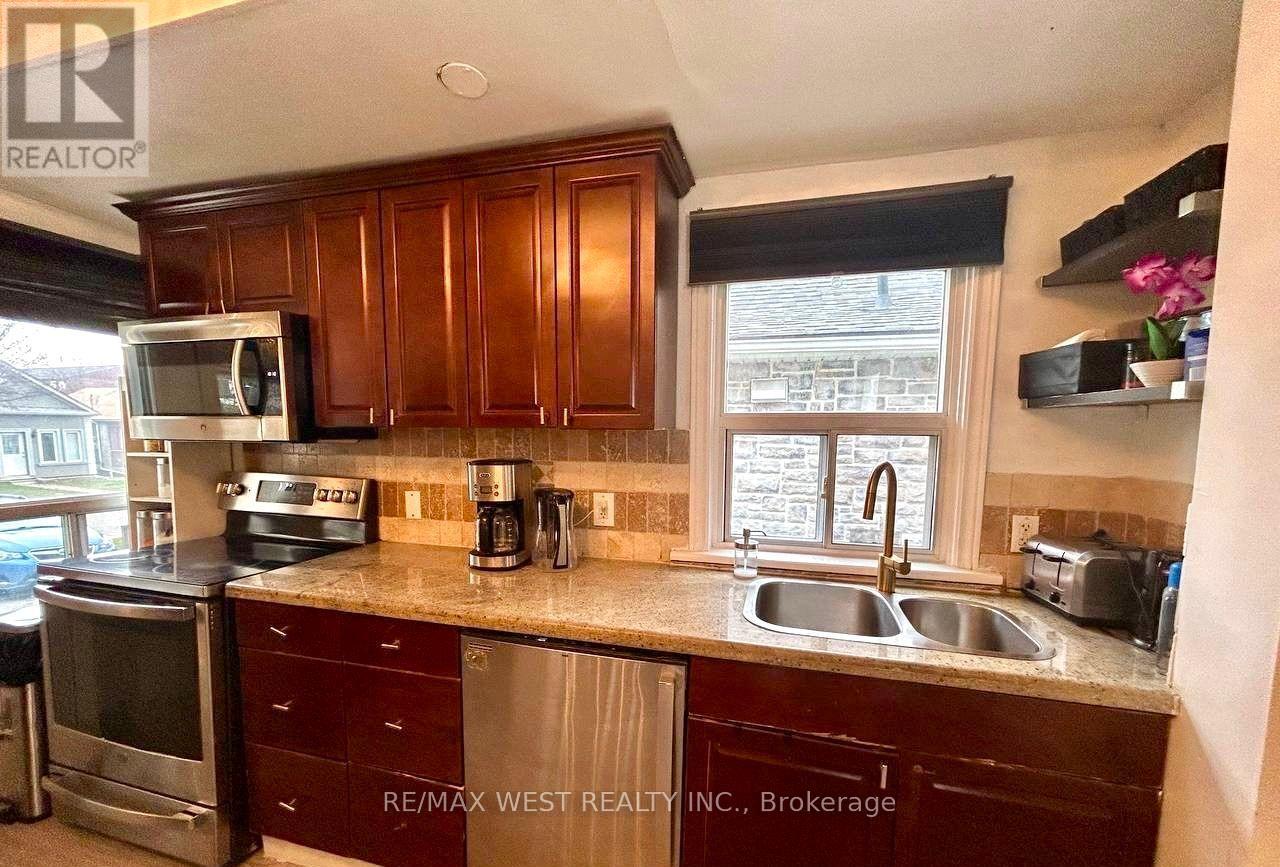 36 Fourteenth Street, Toronto, ON photo 11