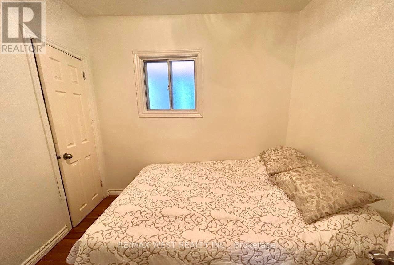 36 Fourteenth Street, Toronto, ON photo 15
