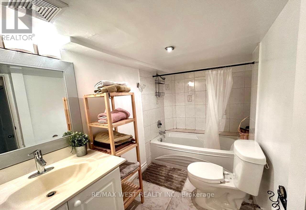36 Fourteenth Street, Toronto, ON photo 20