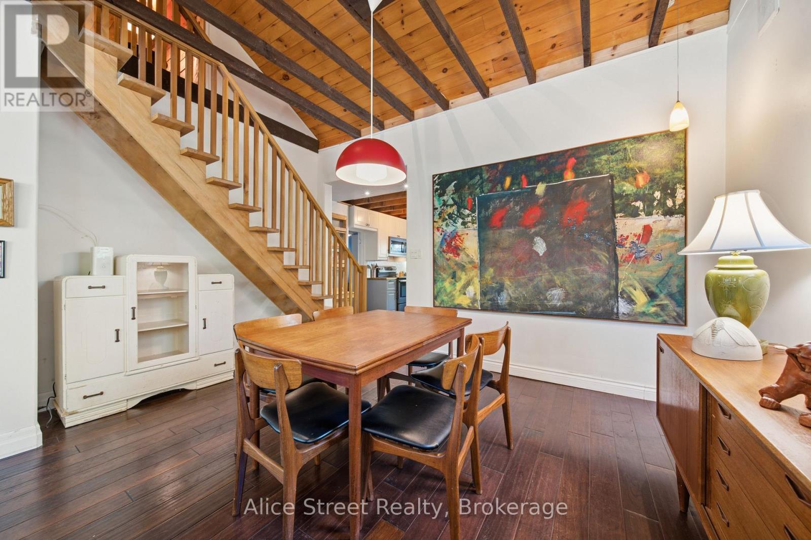 30 JOHN STREET, Guelph (Exhibition Park) — photo 7