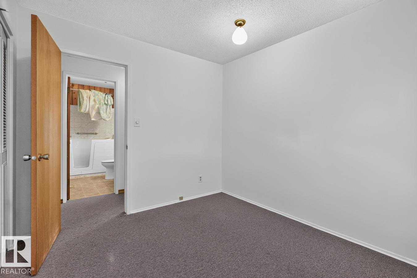 8711 38A AV NW, Edmonton — photo 24