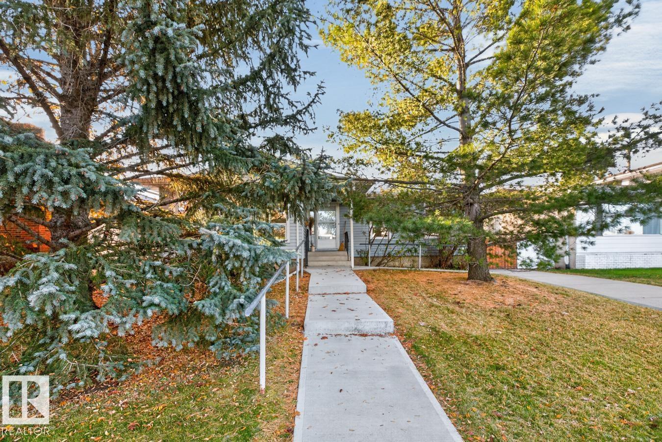 8711 38A AV NW, Edmonton — photo 3