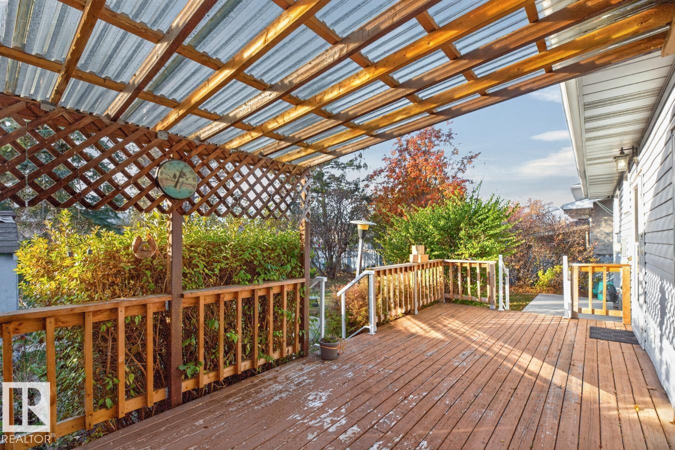 8711 38A AV NW, Edmonton — photo 34