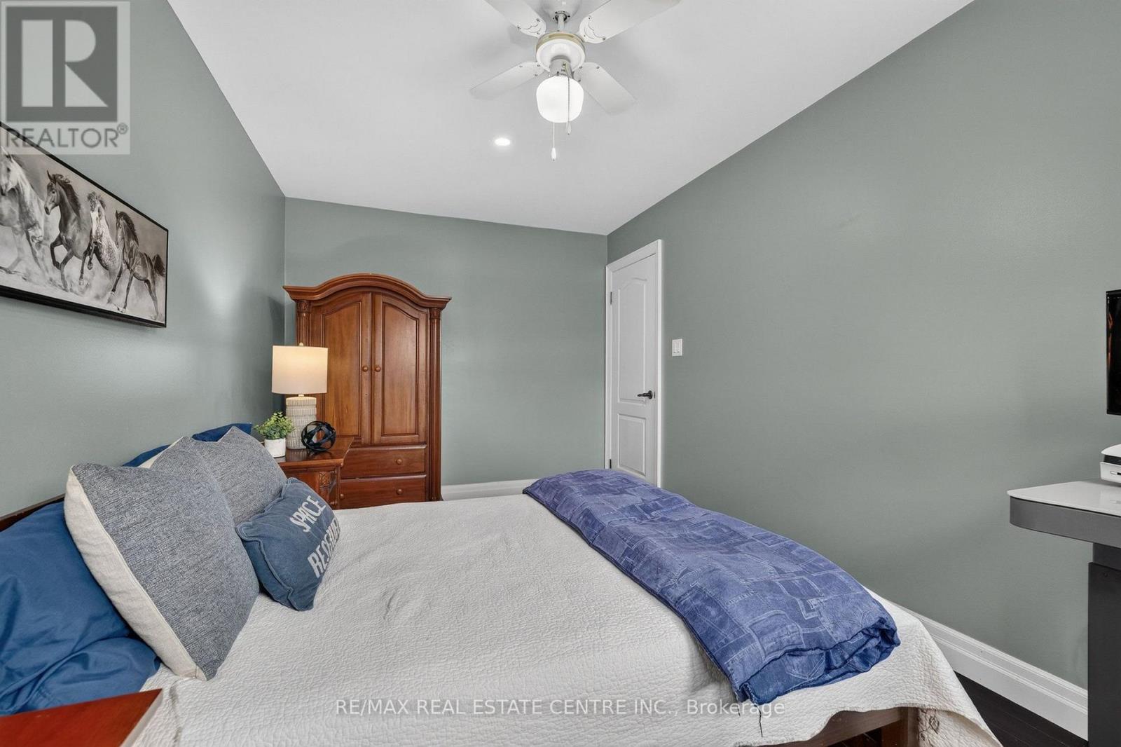 241 Bousfield Crescent, Milton, ON photo 29