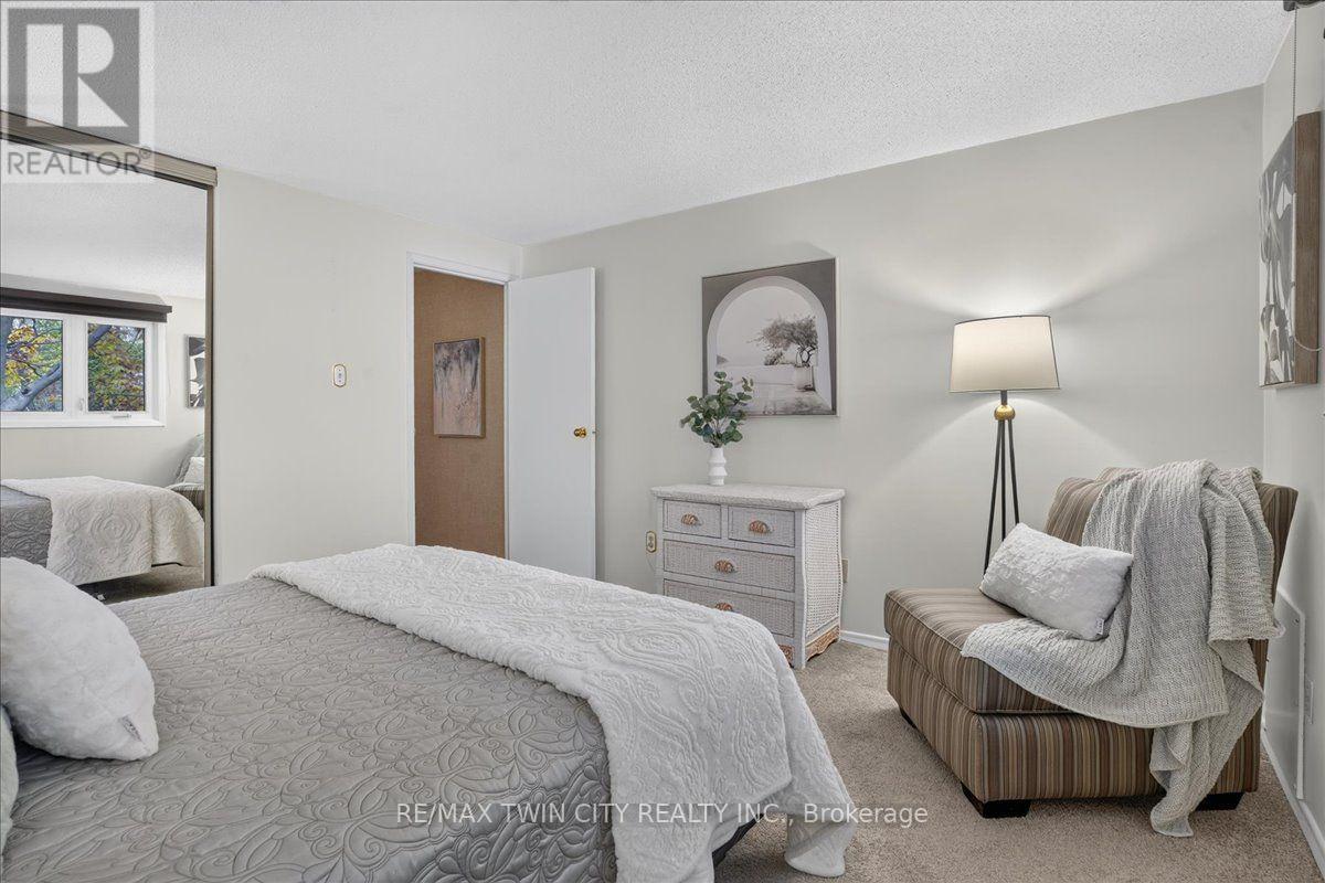 6- 250 Kingswood Drive, Kitchener, ON photo 41