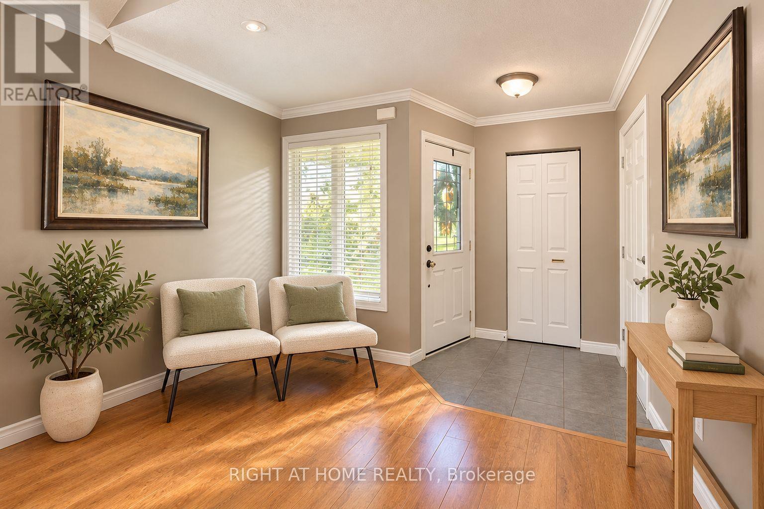 182 STARWOOD Drive, Guelph, ON photo 2