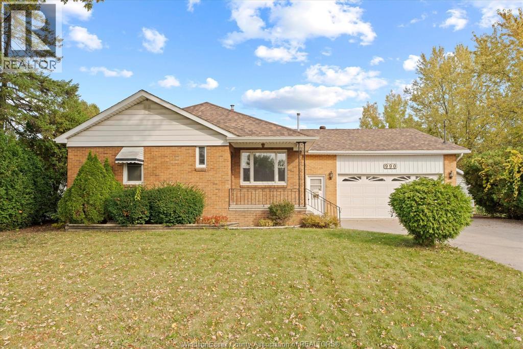 990 SCOFIELD AVENUE, Windsor