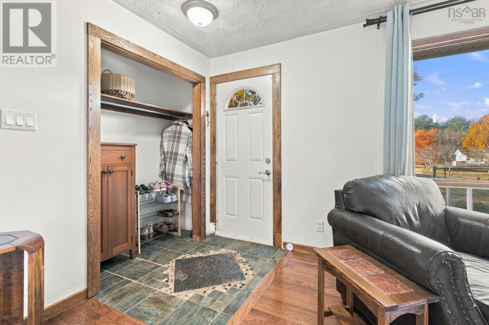 1912 greenwood Road - 2