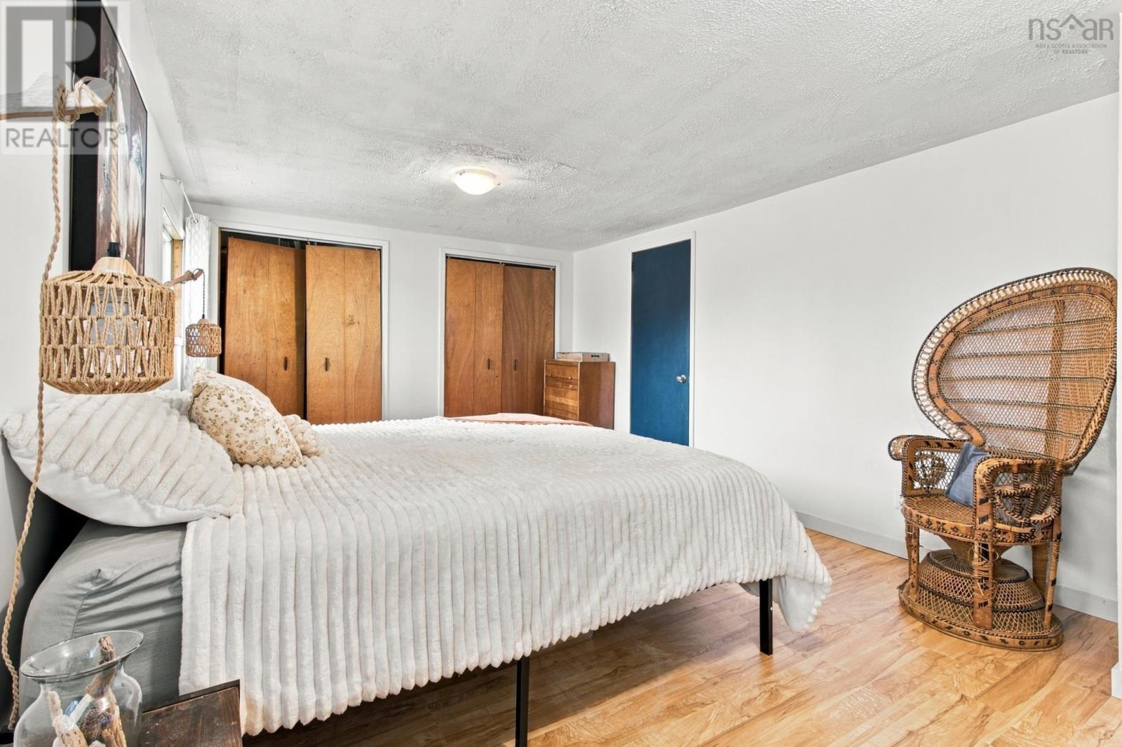 1912 greenwood Road - 25