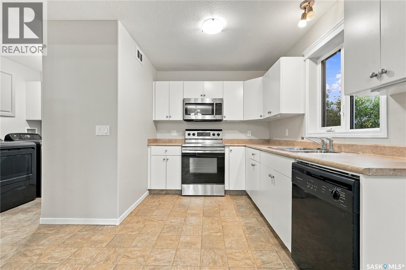3158 37TH STREET W, Saskatoon — photo 8