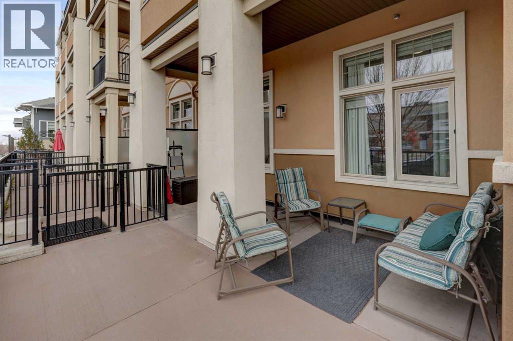 PRIVATE PATIO