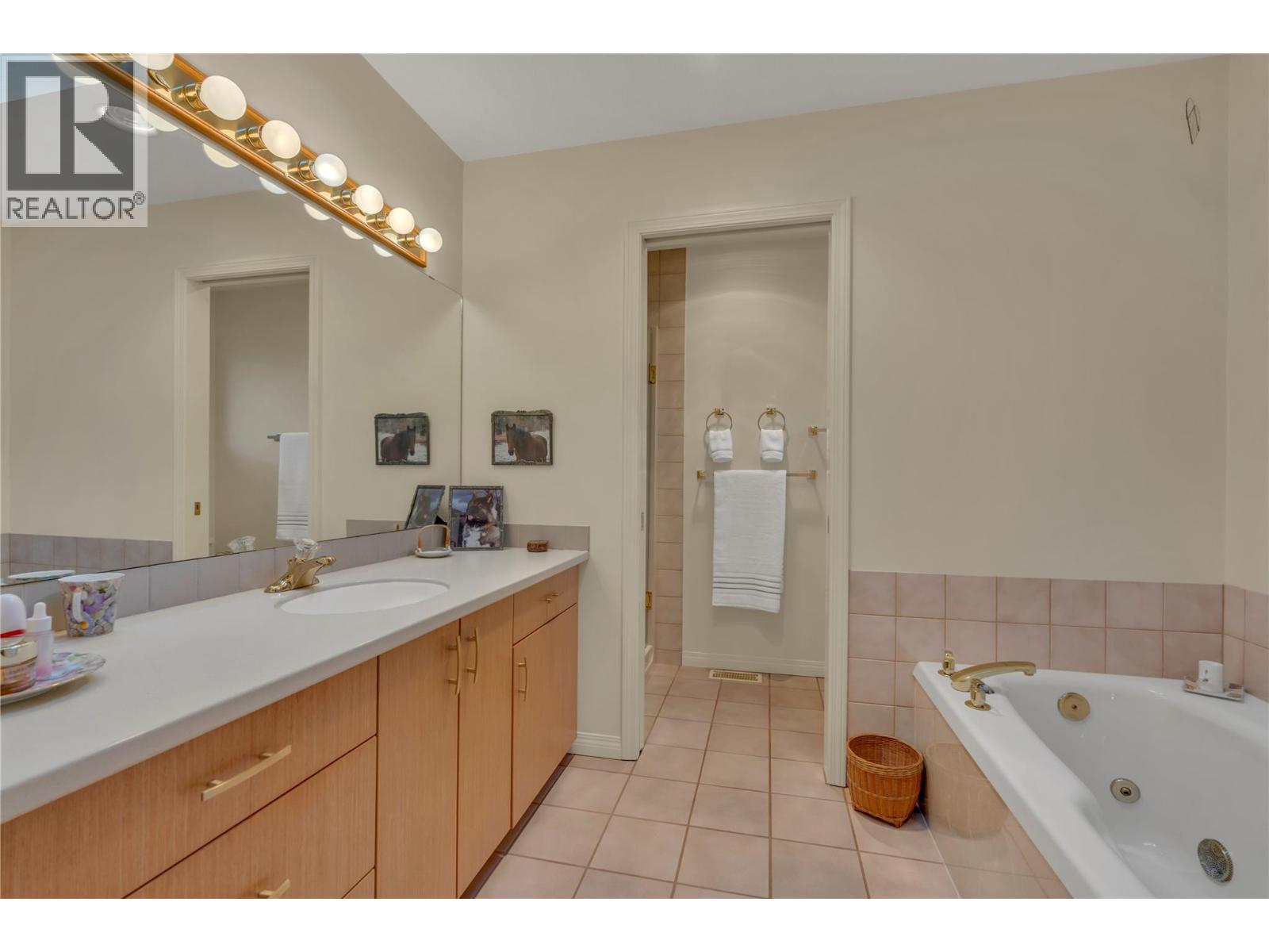 930 MOOSEJAW Street, Penticton - Image 1