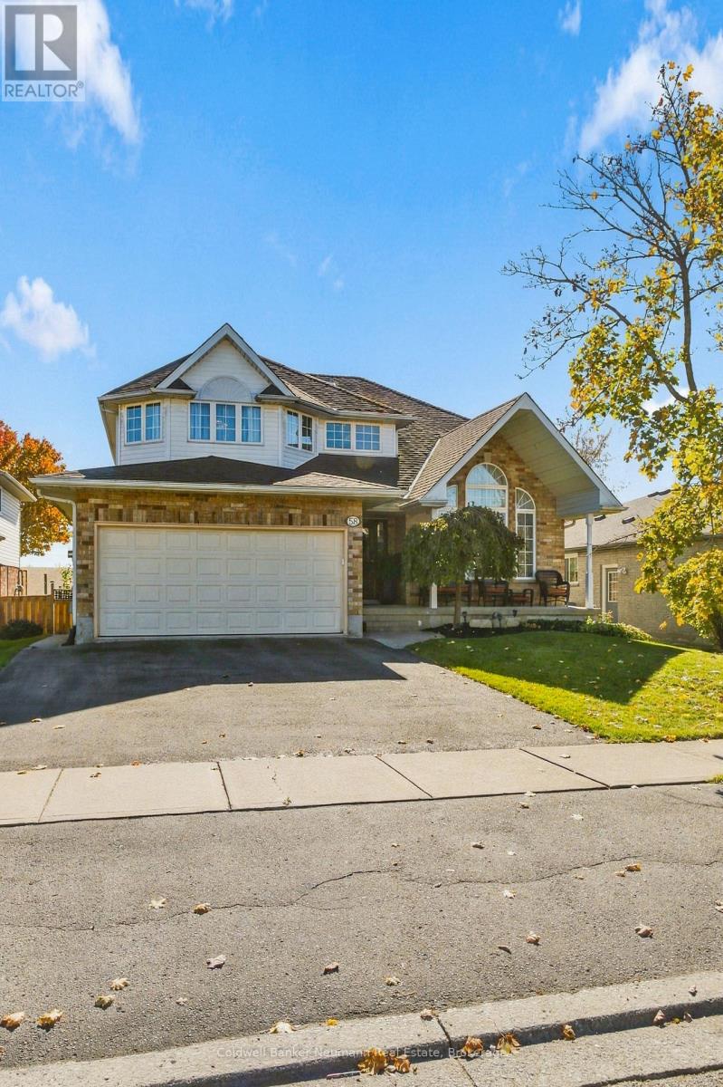 58 Pheasant Run Drive, photo 1 of 48