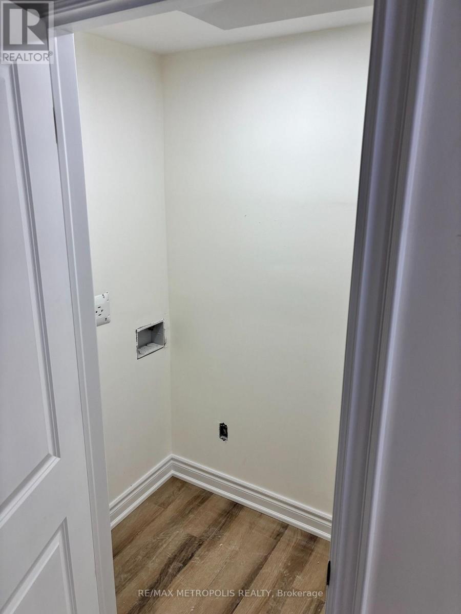 BSMT- 5 Glenayr Gate, Whitby, ON photo 11