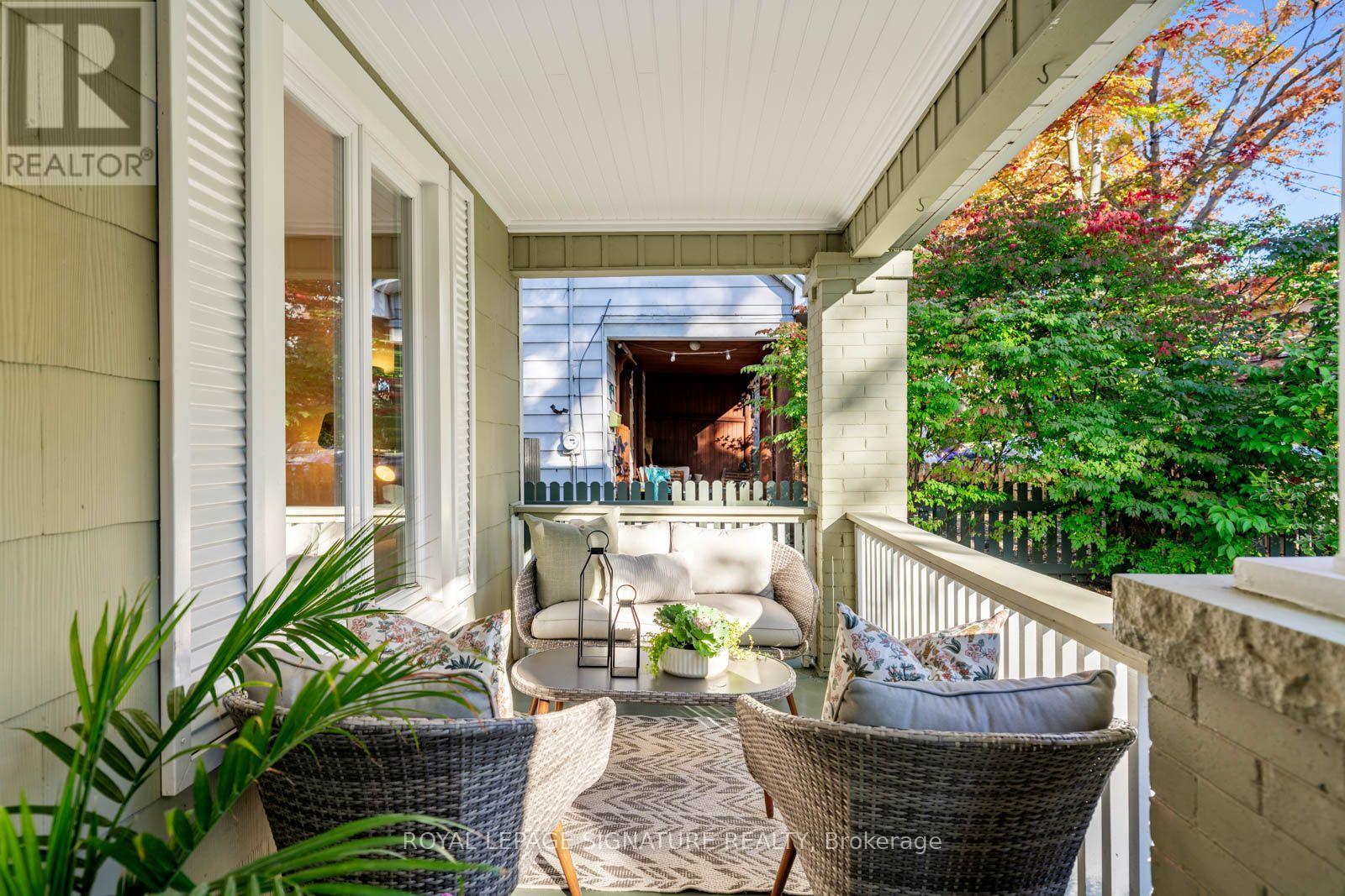 106 Spruce Hill Road, Toronto, ON photo 2