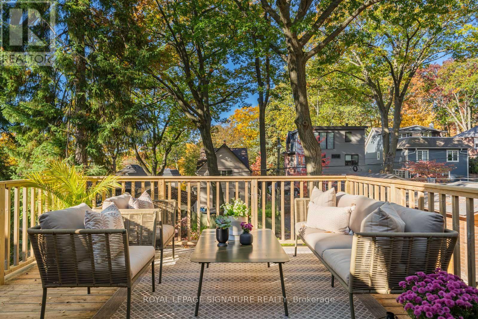 106 Spruce Hill Road, Toronto, ON photo 22