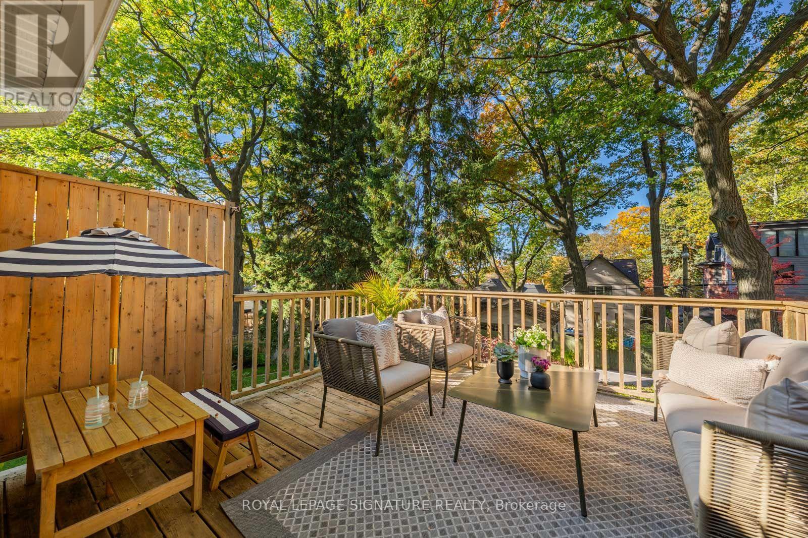 106 Spruce Hill Road, Toronto, ON photo 23