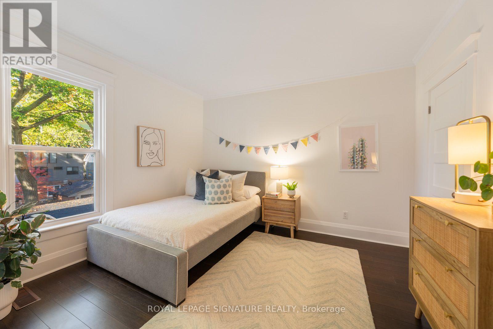 106 Spruce Hill Road, Toronto, ON photo 26