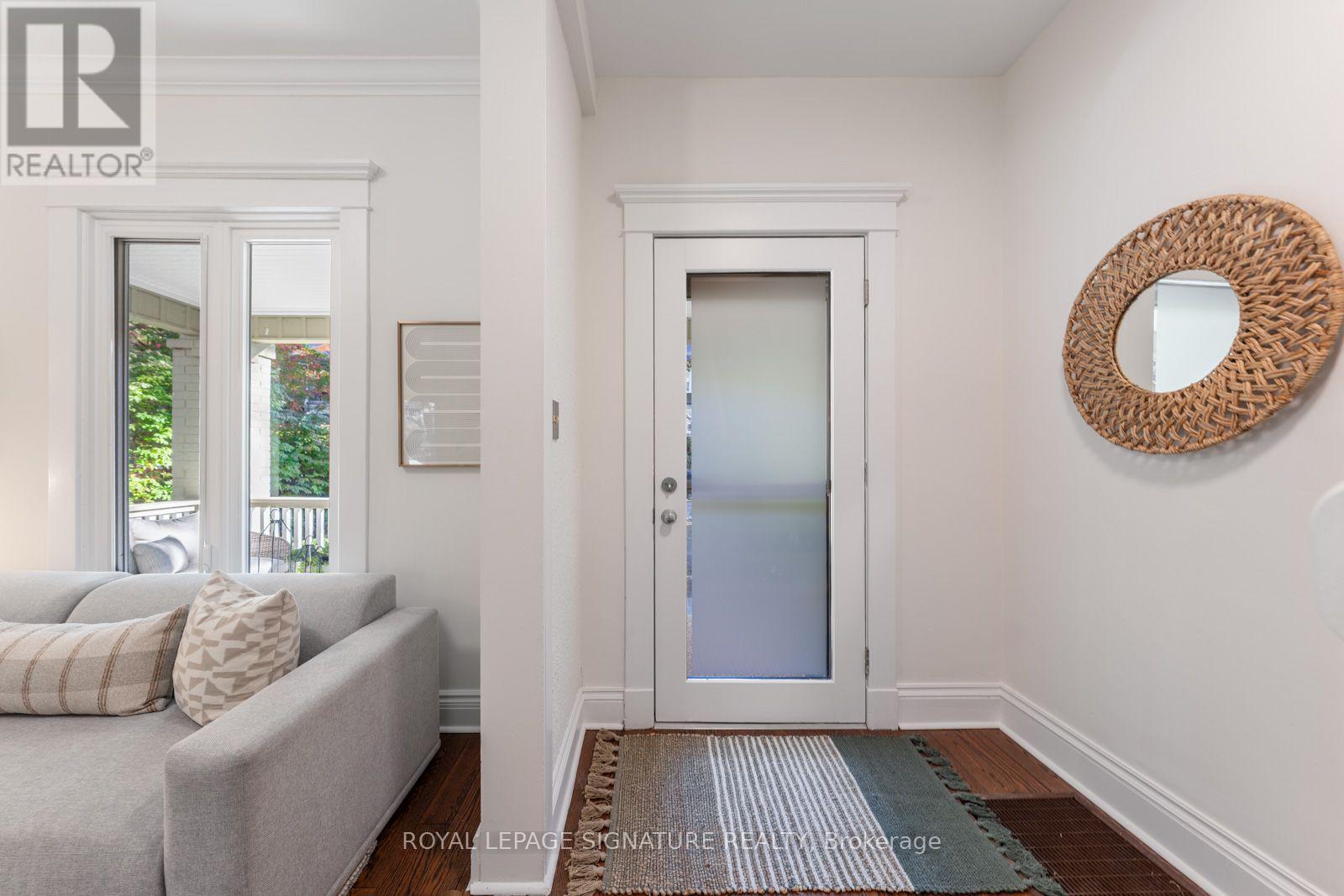 106 Spruce Hill Road, Toronto, ON photo 7
