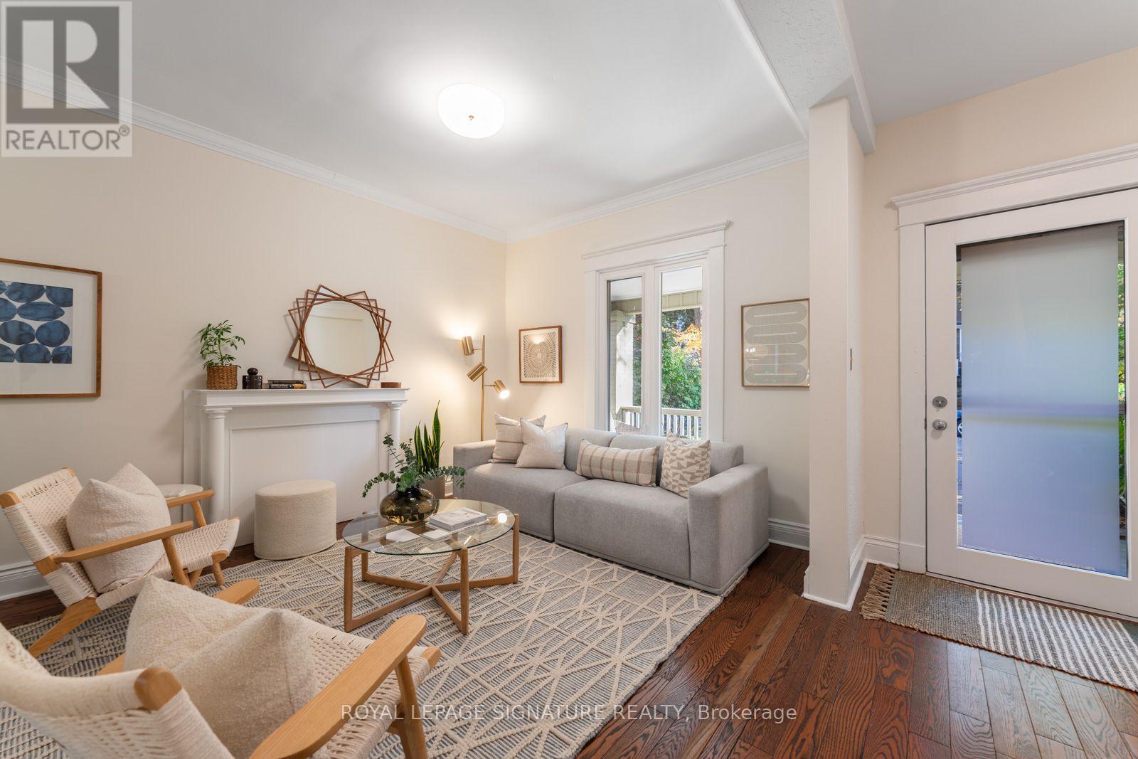 106 Spruce Hill Road, Toronto, ON photo 8