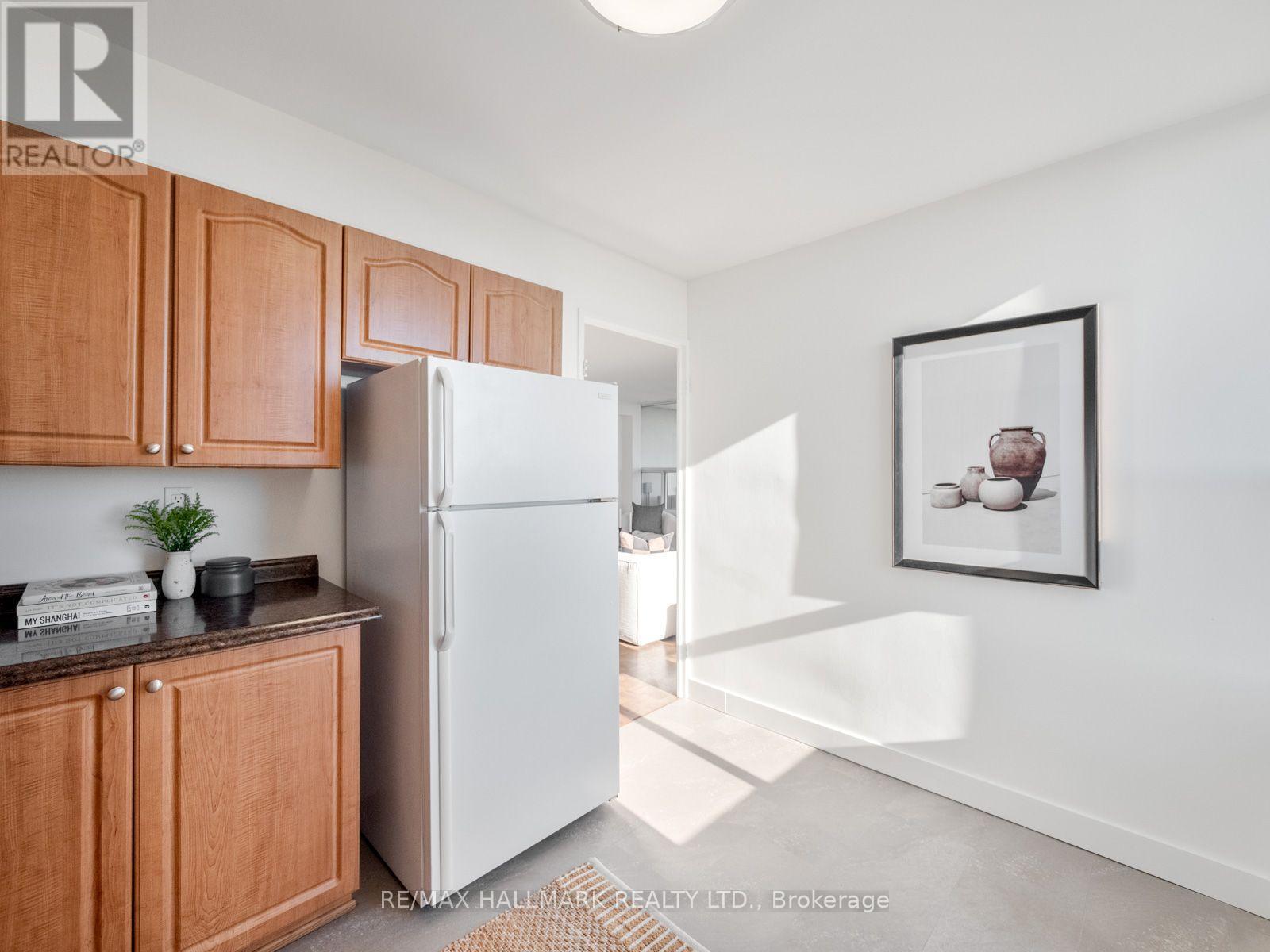 2102- 980 Broadview Avenue, Toronto, ON photo 16
