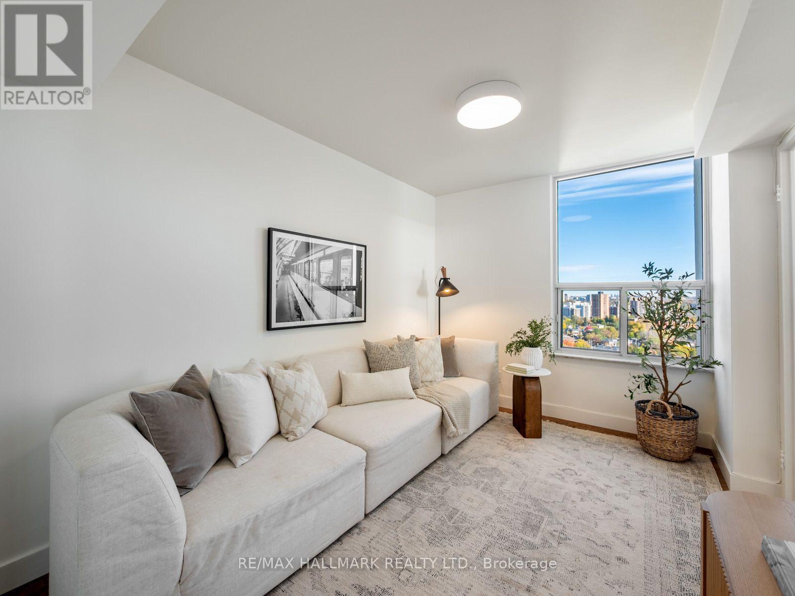 2102- 980 Broadview Avenue, Toronto, ON photo 21