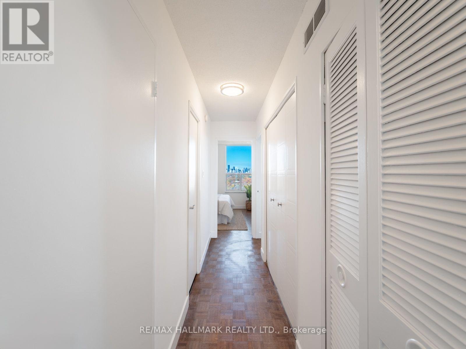 2102- 980 Broadview Avenue, Toronto, ON photo 23