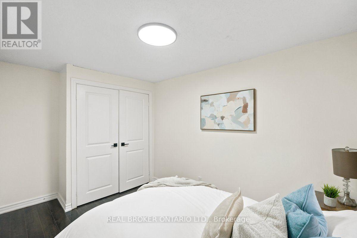 27 Collinsgrove Road, Toronto, ON photo 15