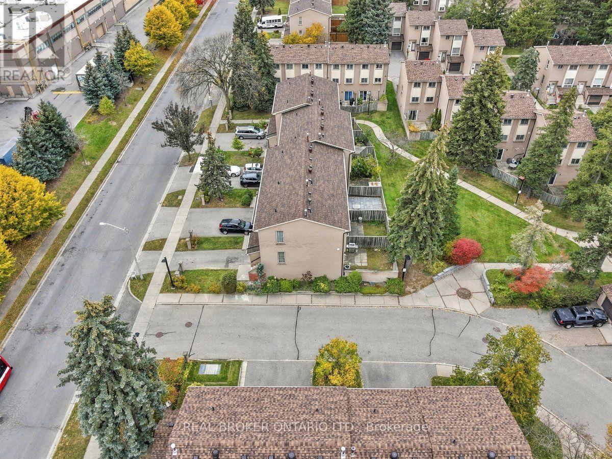 27 Collinsgrove Road, Toronto, ON photo 26