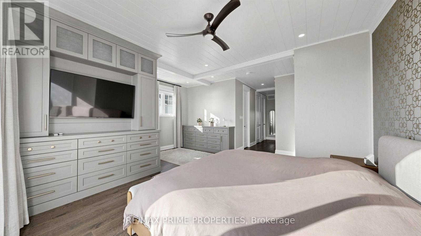 1- 315 Lakebreeze Drive, Clarington, ON photo 30