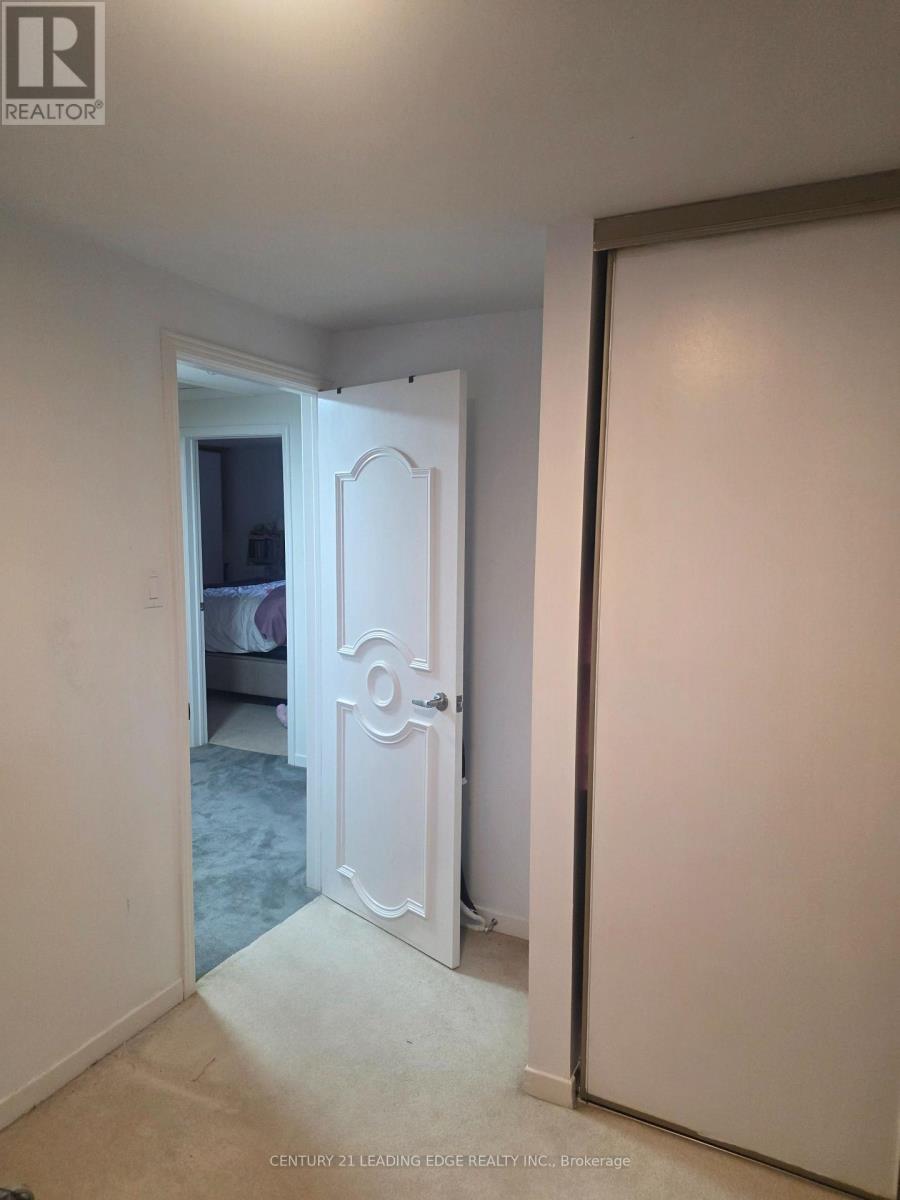 85 Panter Crescent, Ajax, ON photo 14