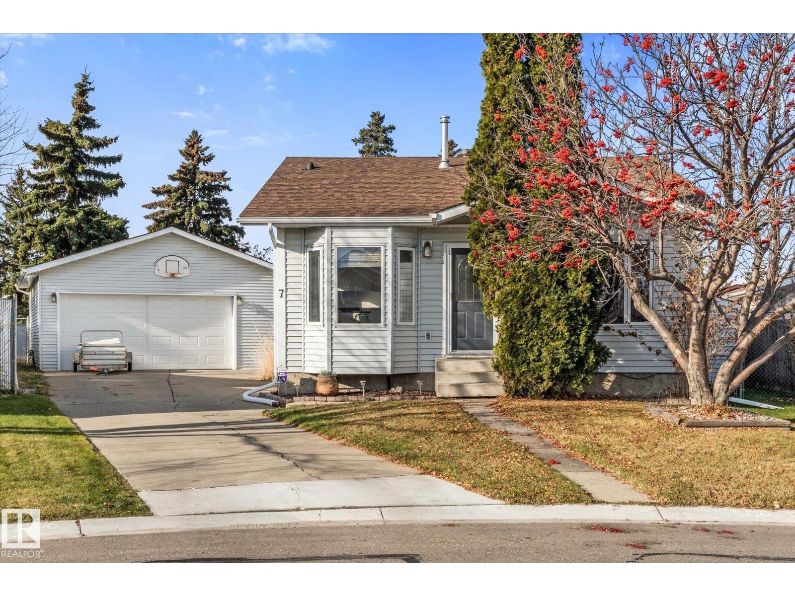 7 WESTERLAND PL, Spruce Grove