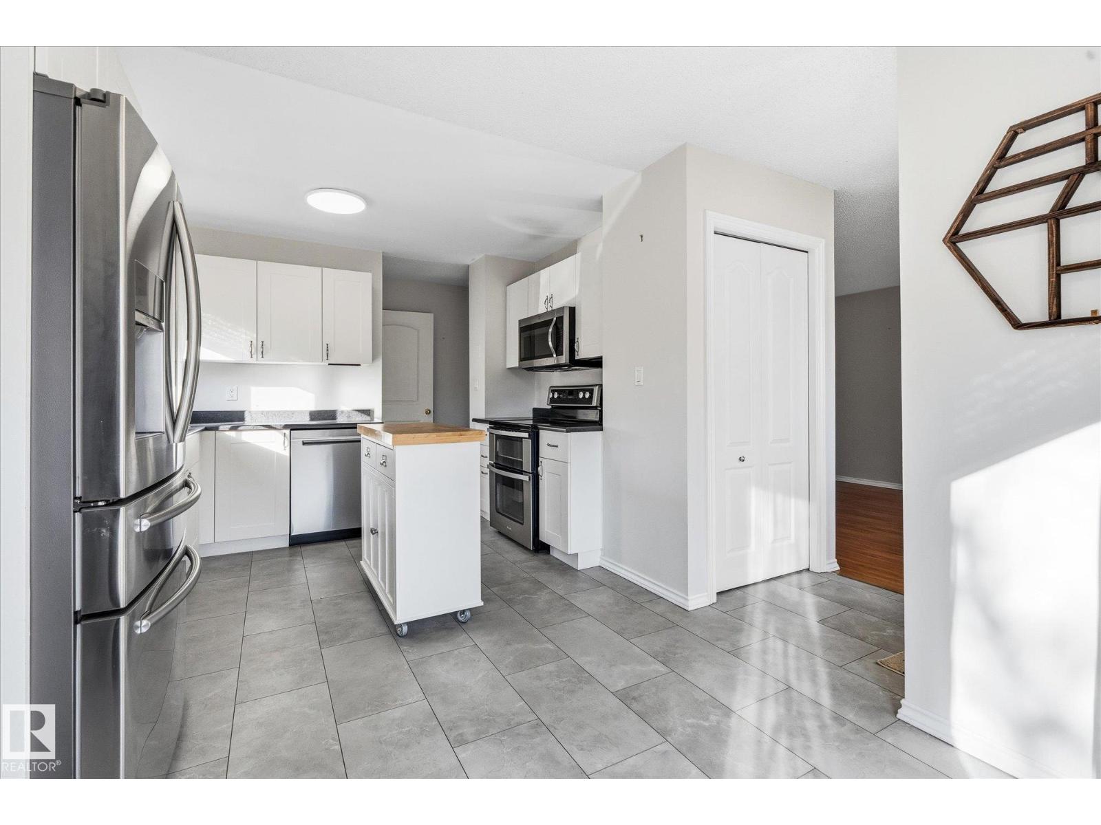 7 WESTERLAND PL, Spruce Grove — photo 12