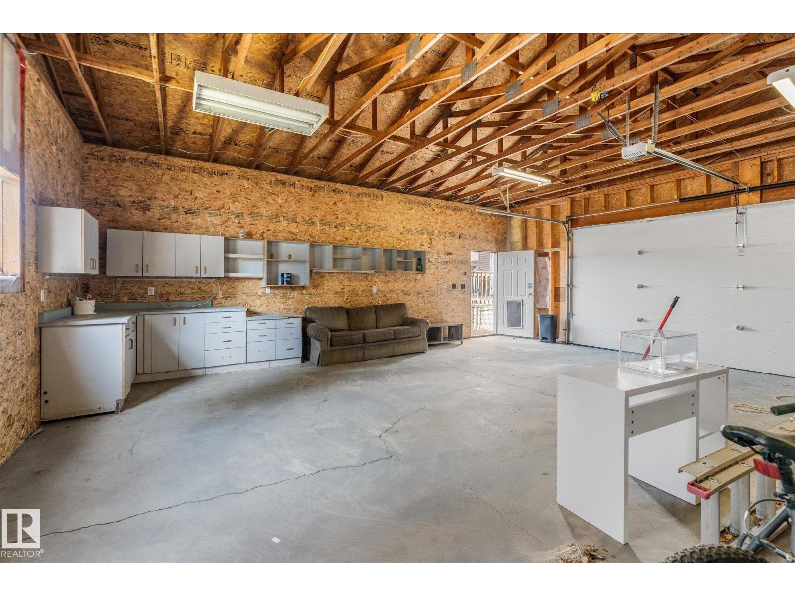7 Westerland Place, photo 44