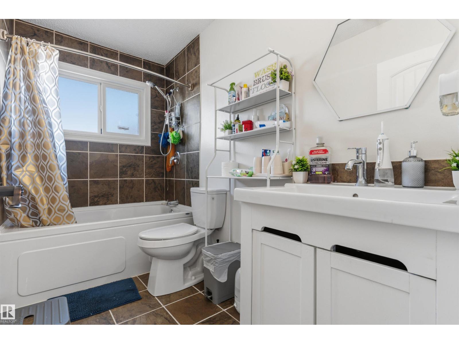 9508 129A AV NW NW, Edmonton — photo 14
