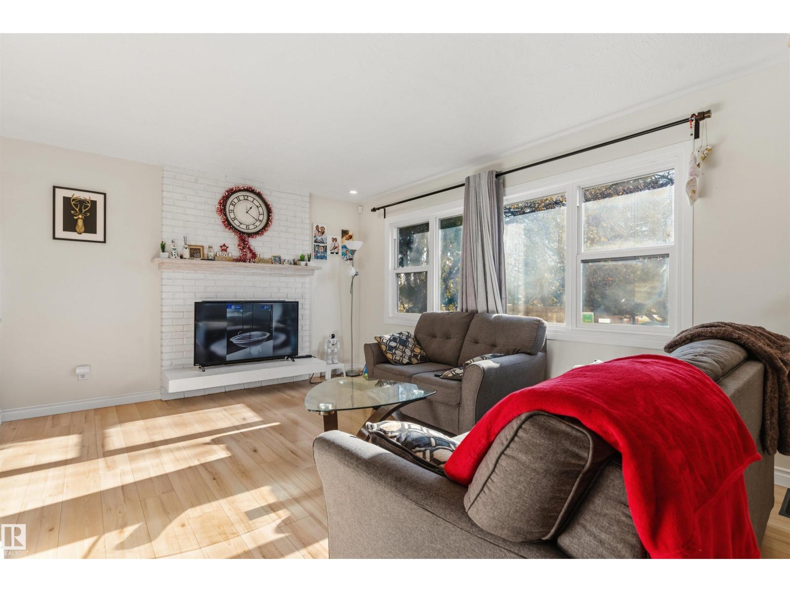9508 129A AV NW NW, Edmonton — photo 6