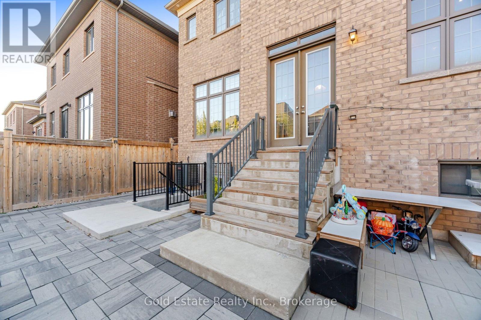 15 Dairymaid Road, Brampton, ON photo 46