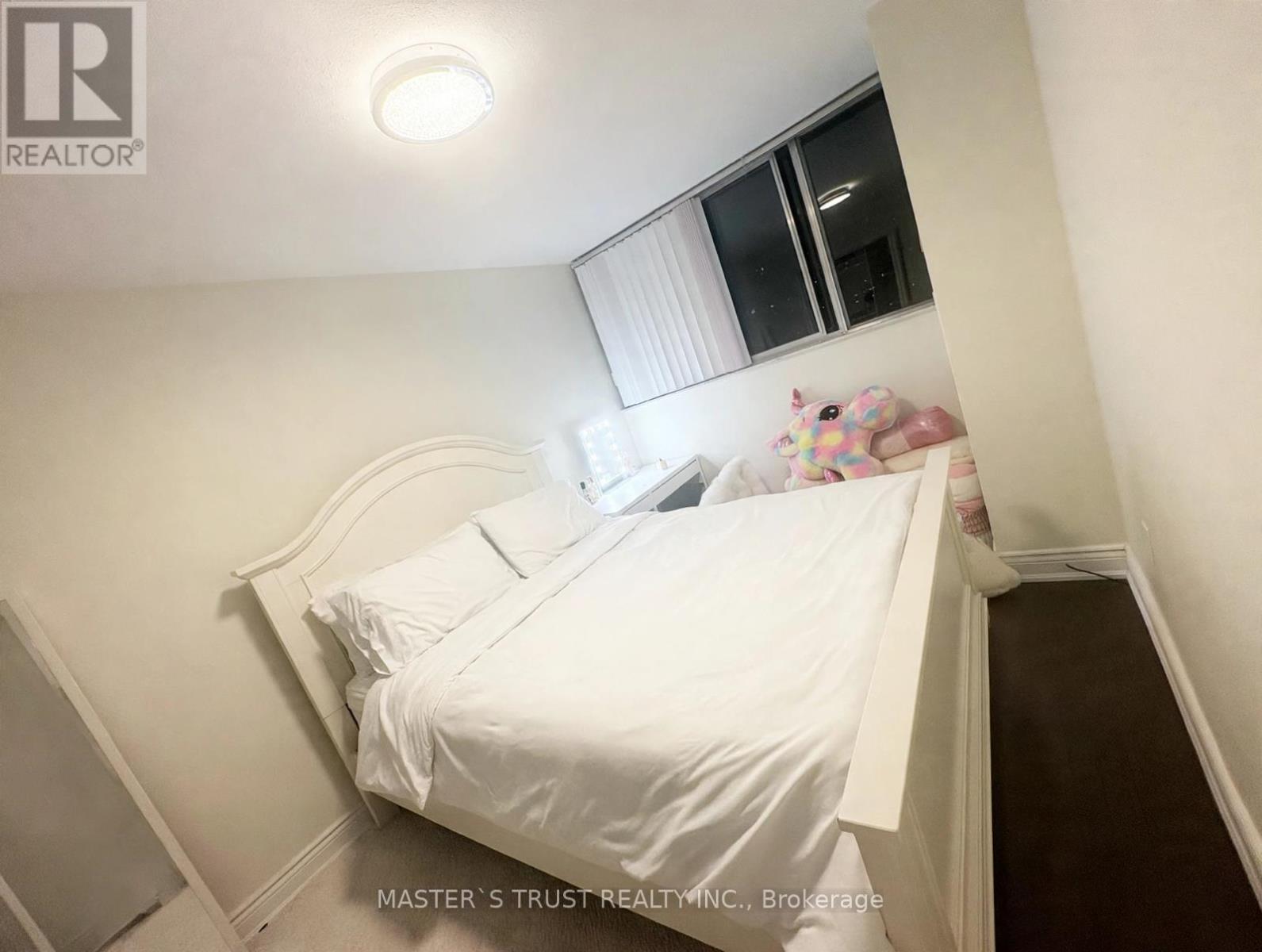 1105- 11 Wincott Drive, Toronto, ON photo 16