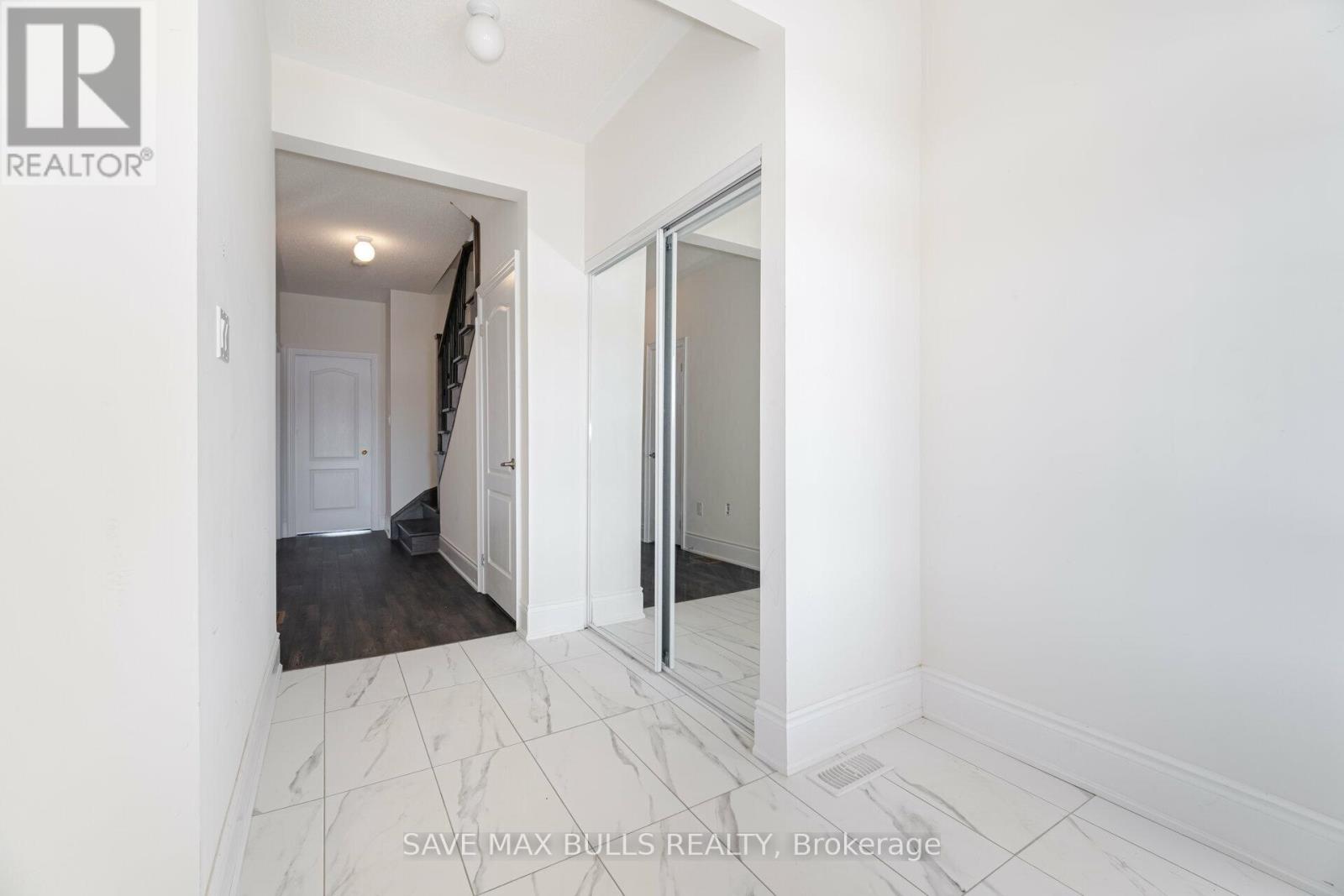 26 FOXSPARROW ROAD, Brampton (Sandringham-Wellington North) — photo 5