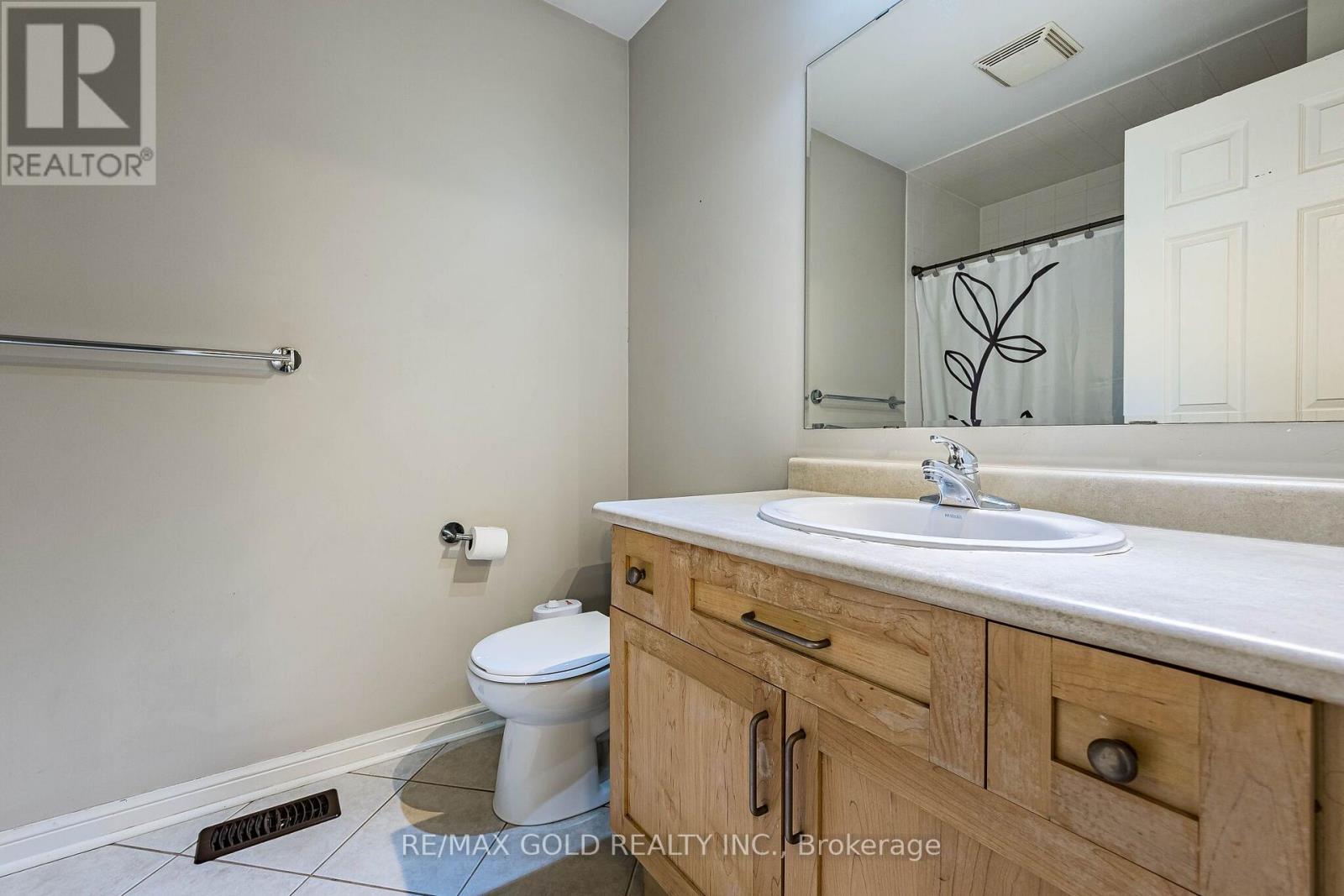 102 Decker Hollow Circle, Brampton, ON photo 44