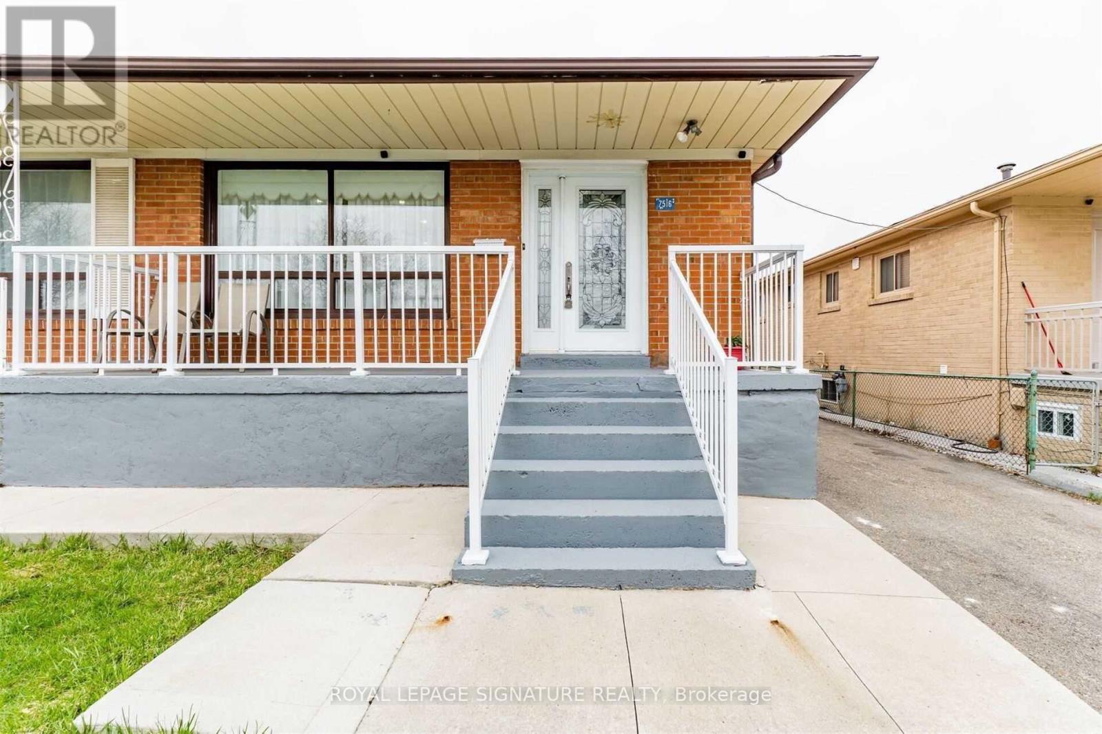 MAIN - 7516 WRENWOOD CRESCENT, Mississauga (Malton) — photo 2