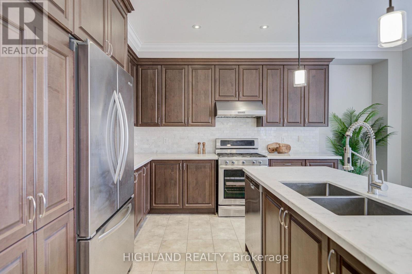 3175 Robert Brown Boulevard, Oakville, ON photo 14