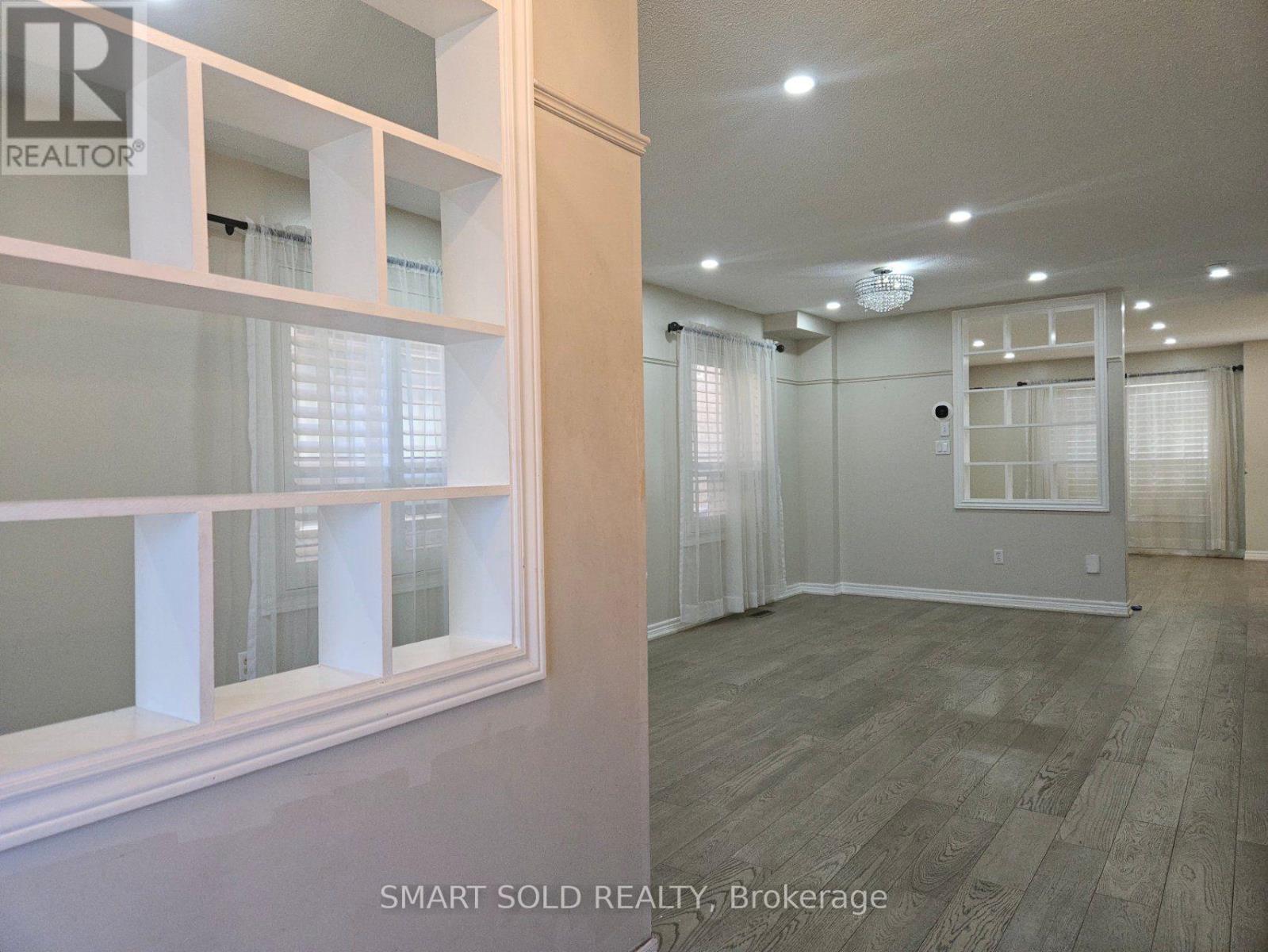 # MAIN + 2ND FLOOR - 10 FAIRHILL AVENUE, Brampton (Fletcher's Meadow) — photo 2