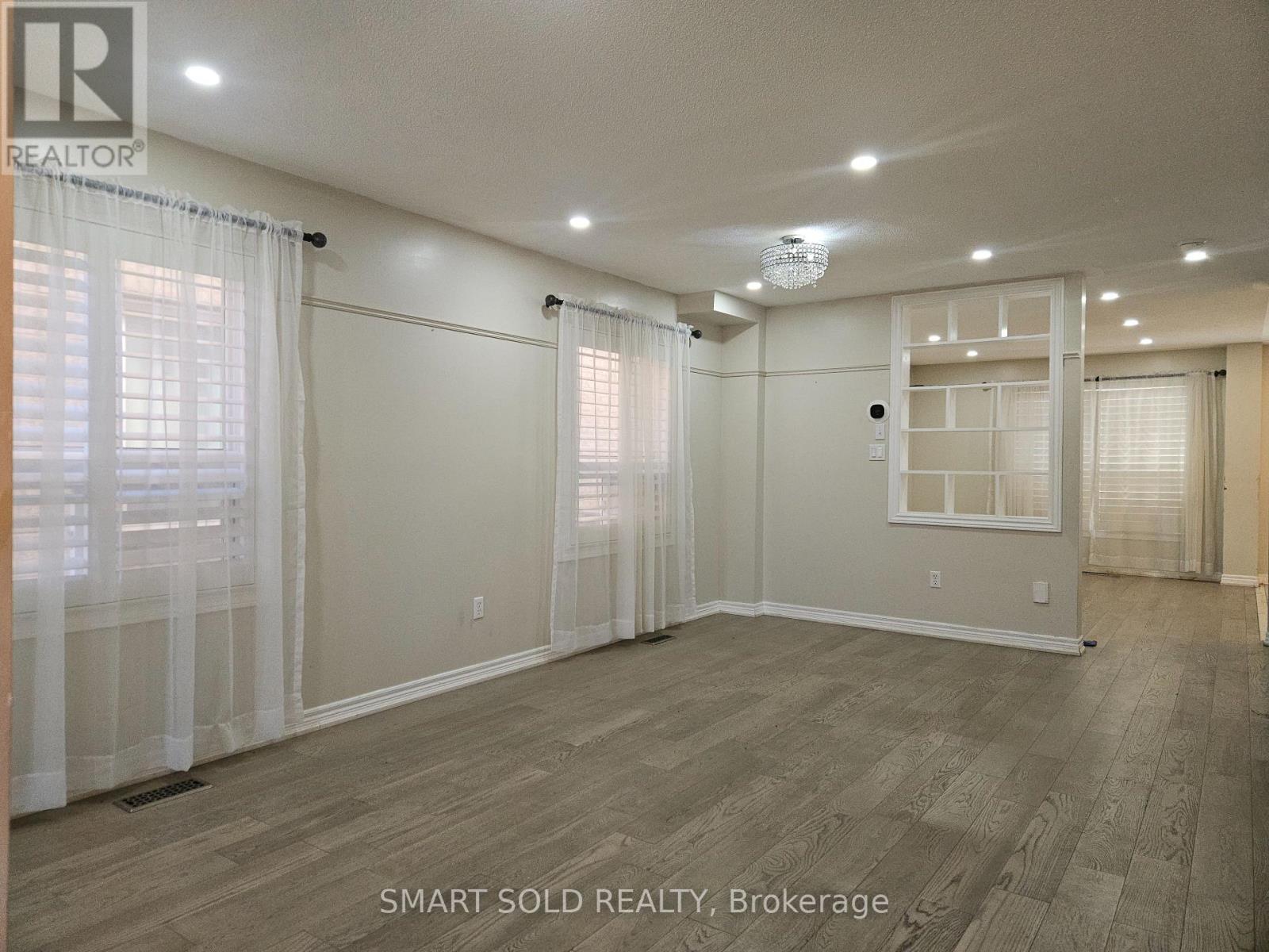 # MAIN + 2ND FLOOR - 10 FAIRHILL AVENUE, Brampton (Fletcher's Meadow) — photo 3