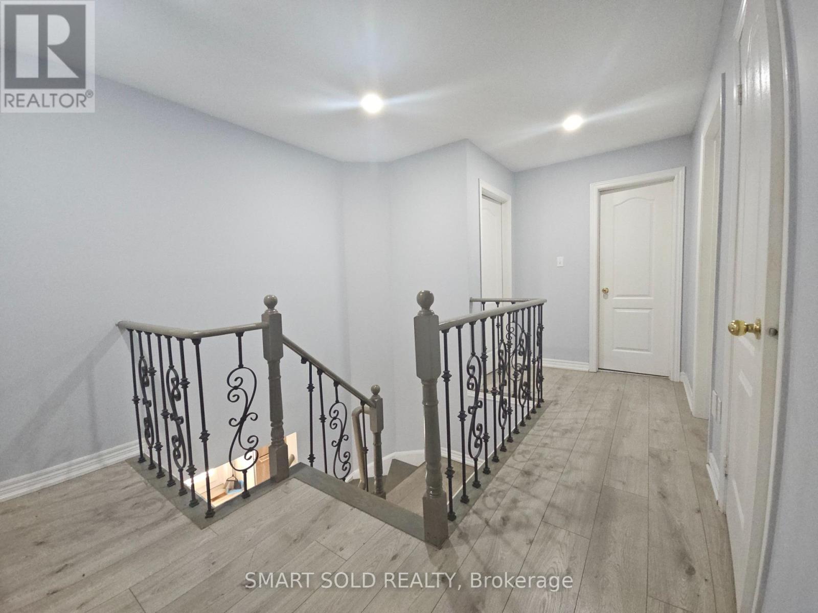 # MAIN + 2ND FLOOR - 10 FAIRHILL AVENUE, Brampton (Fletcher's Meadow) — photo 8