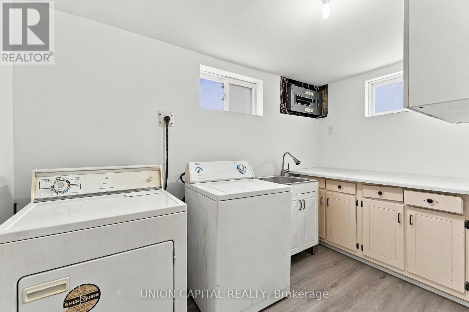 30 Collier Road North, Thorold, ON photo 36