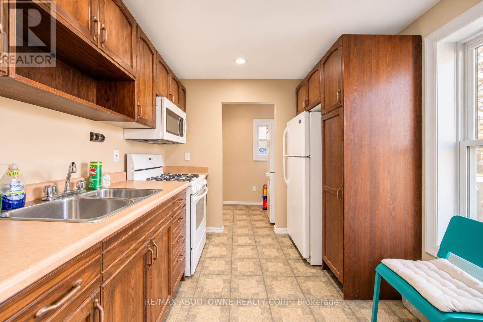 81 GLENDALE AVENUE N, Hamilton (Crown Point) — photo 10