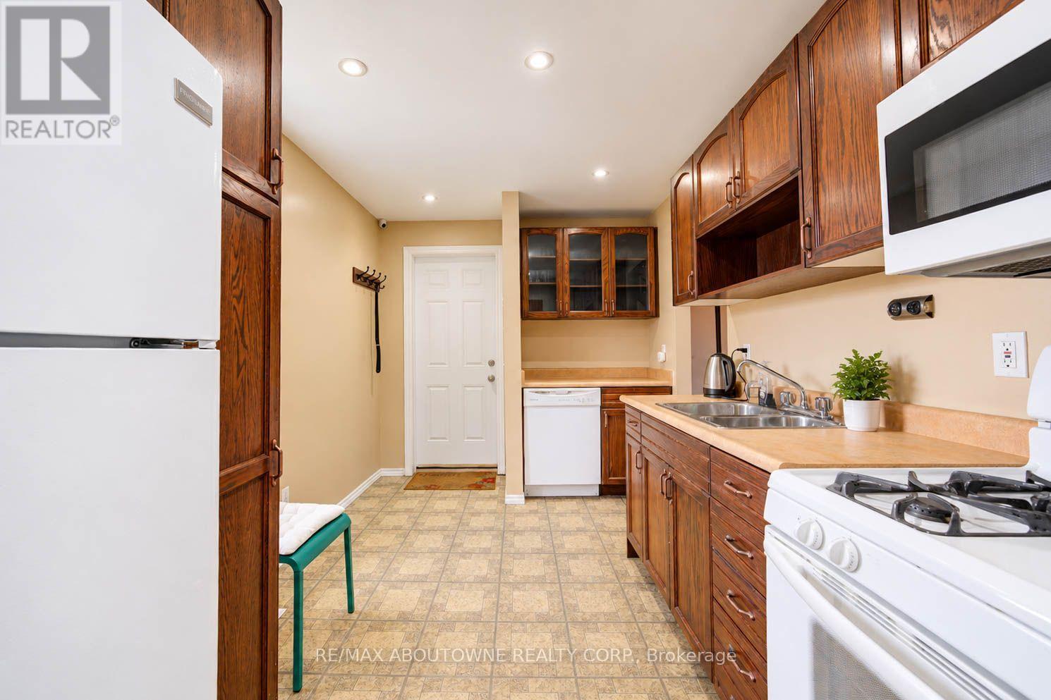 81 GLENDALE AVENUE N, Hamilton (Crown Point) — photo 11
