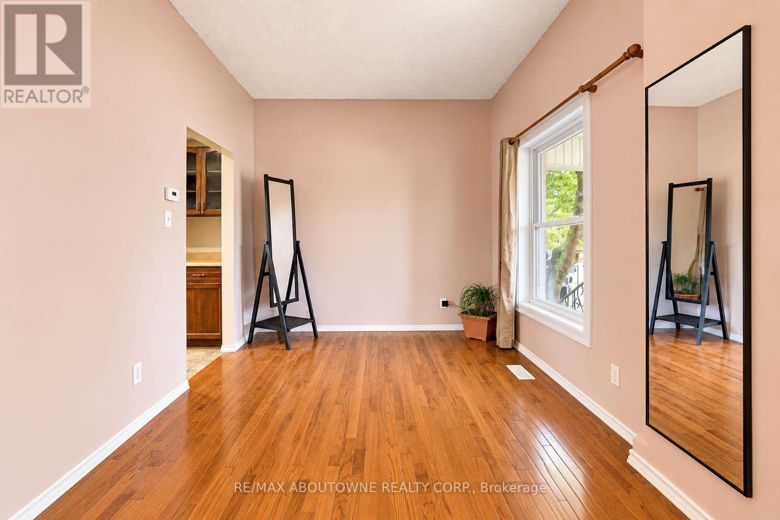 81 GLENDALE AVENUE N, Hamilton (Crown Point) — photo 6